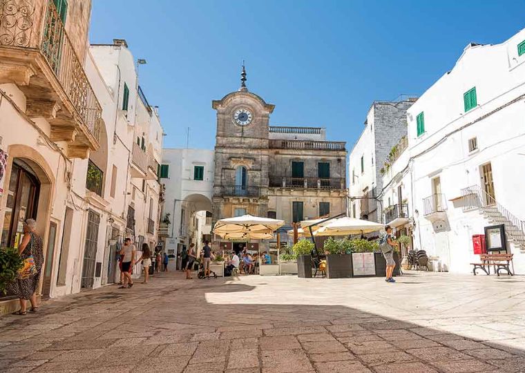 Exclusive: Alberobello, Cisternino e Locorotondo